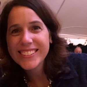 Meet your Posher, Jeanine